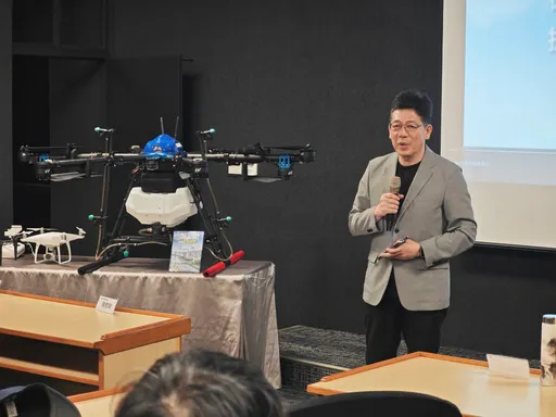 《從無人機邁向低空經濟》新書發表　謝立功：台灣面臨「只能贏不能輸」戰略戰場