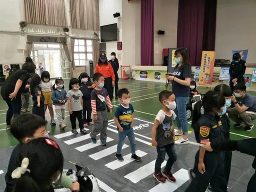 桃警「交通安全扎根教育」奏功　國中小學校園周邊事故4年減14.7%