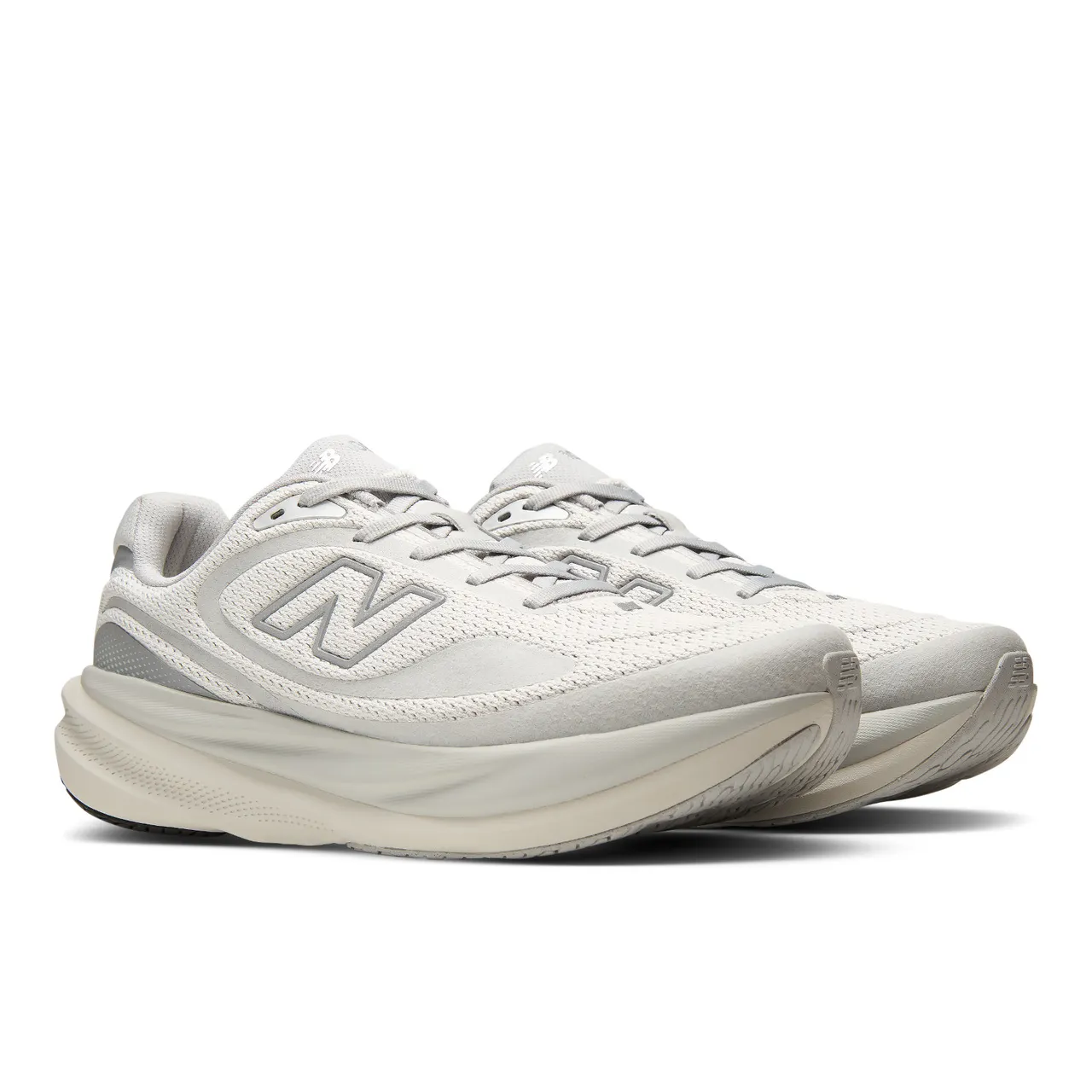 New Balance 1080鞋款，4680元。品牌提供