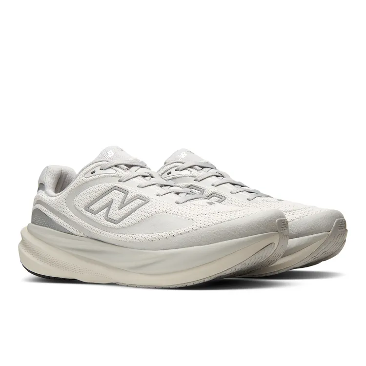 New Balance 1080鞋款，4680元。品牌提供