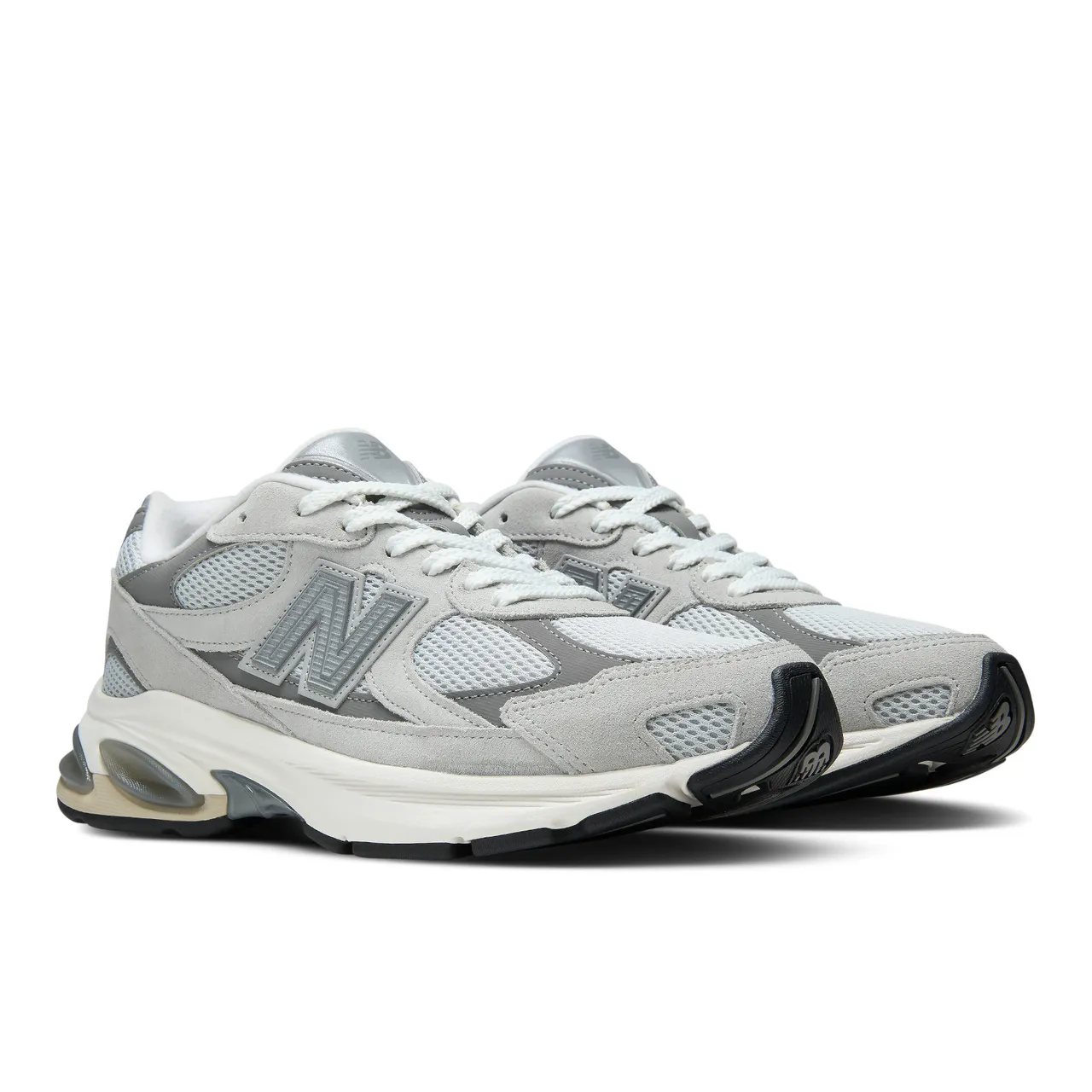 New Balance 2010鞋款，4880元。品牌提供