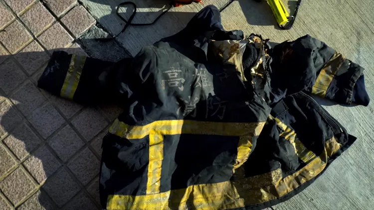 余泰運在氣爆當時所穿消防衣，可見爆炸威力強大。美力台灣3D協會提供