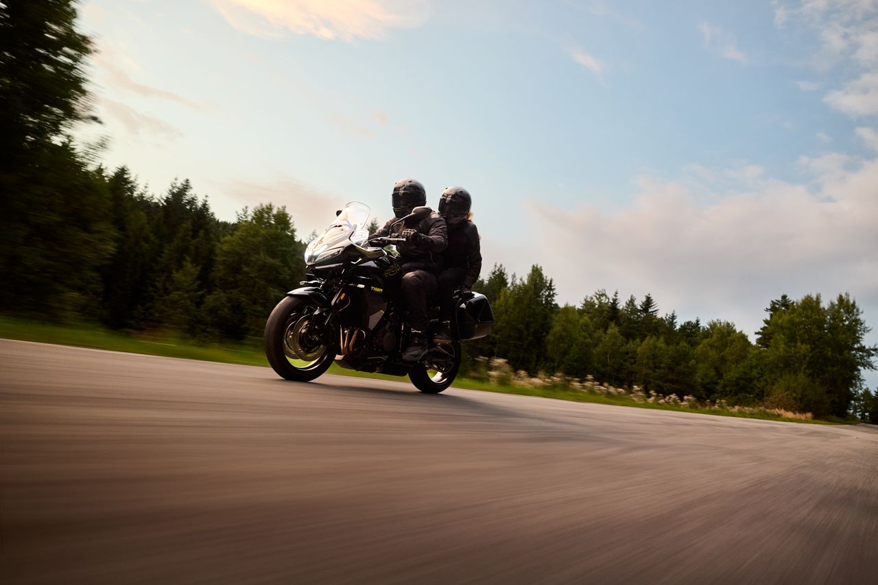 英倫三缸運動旅跑再進化 Triumph Tiger Sport 800登台