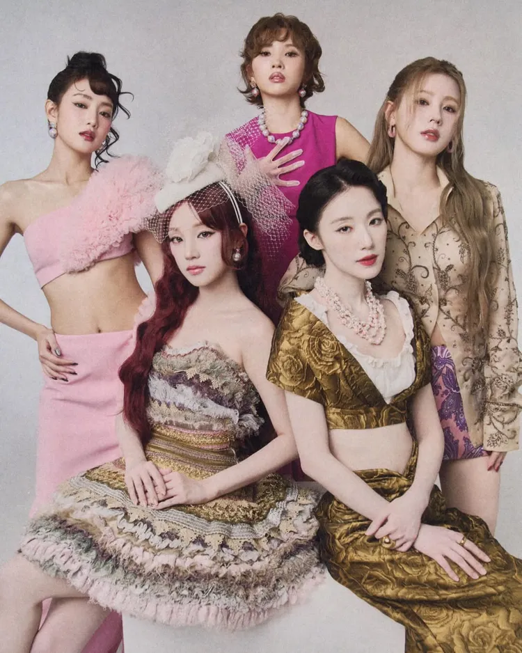 i-dle登上美國潮流時尚雜誌《Paper Magazine》封面。翻攝Paper Magazine IG
