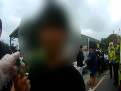 桃園男毒駕神恍惚連撞2車　桃警鷹眼識破！一車3人藏毒全落網
