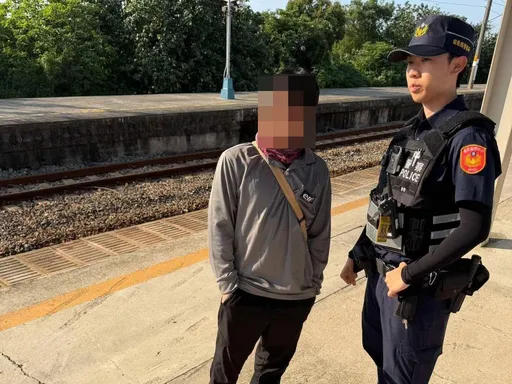 涉多起台鐵車站擾亂事件！「手槍哥」疑南下觸發火警系統立即落跑
