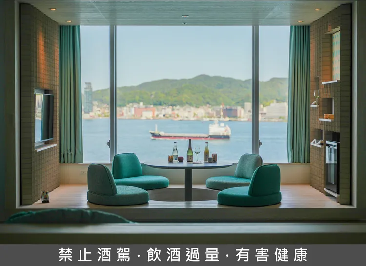 RISONARE 下關館內客房全數坐擁海峽景觀。田欣雲攝