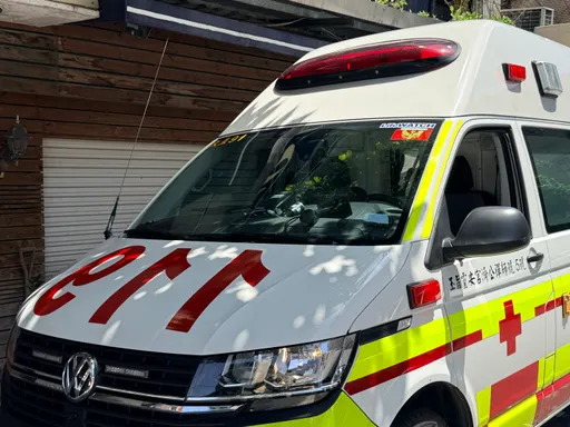 四張犁公園大樹下有「人形物體」...走近一看嚇壞　6旬婦人氣絕身亡