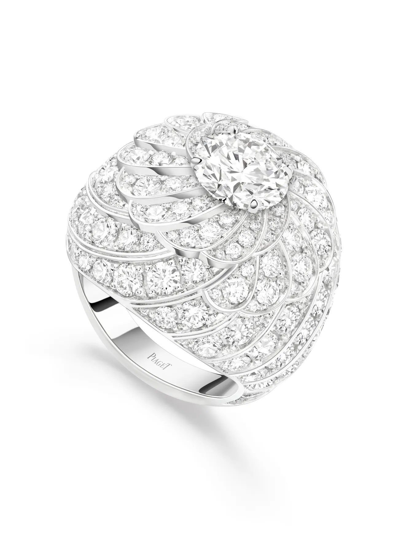 PIAGET Wings of Light系列18K白金高級珠寶鑽石戒指。品牌提供