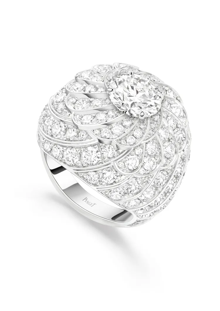 PIAGET Wings of Light系列18K白金高級珠寶鑽石戒指。品牌提供