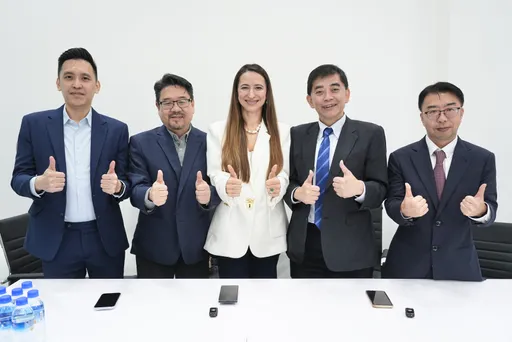 台版「生技護國神山！一針上百萬細胞治療拚量產　樂迦竹北智慧工廠啟用