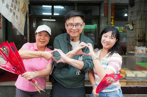 讓高雄成媽媽最堅強後盾！賴瑞隆母親節提「雄愛媽媽三大承諾」