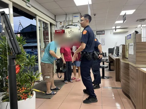8旬老婦迷途！　蘆竹警一句「阿嬤有冠夫姓嗎？」助返家團圓