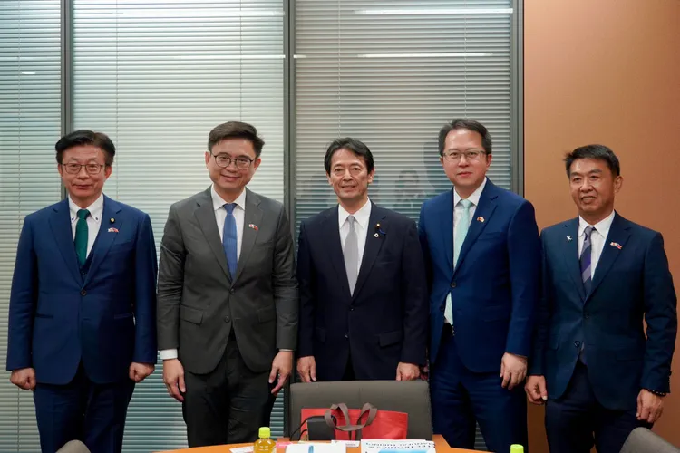 立委賴瑞隆率團訪日，25日下午拜會「自民黨台灣政策檢討專案小組」。翻攝畫面