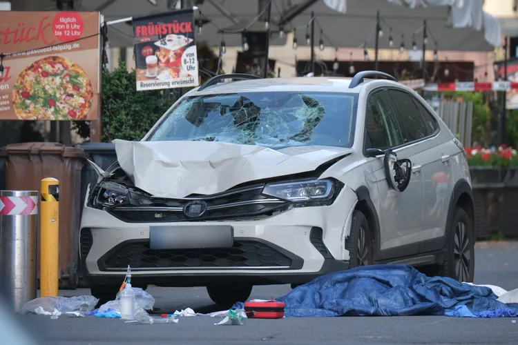 肇事白色車輛。路透