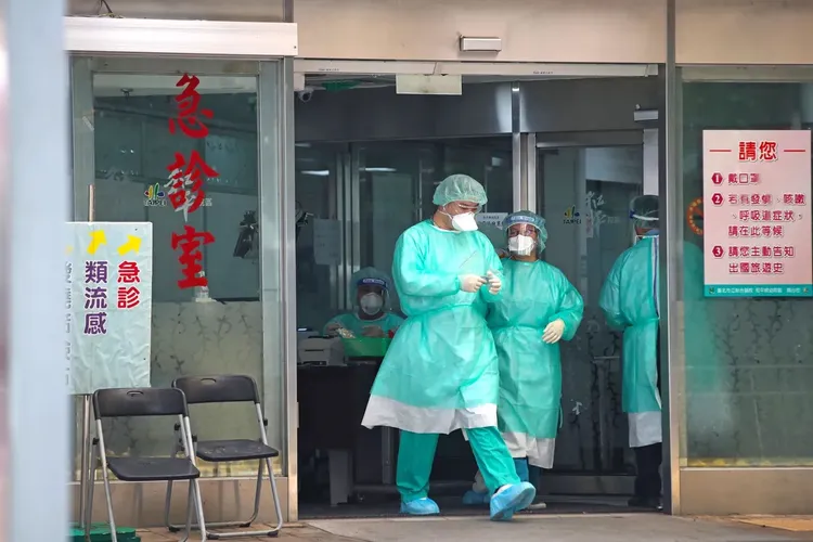 醫護人員名列職場媽媽「疲勞指數」前5名。攝影中心