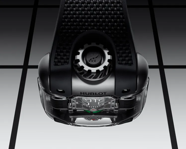 HUBLOT MP-10雙垂直上鍊陀飛輪腕錶錶冠。品牌提供