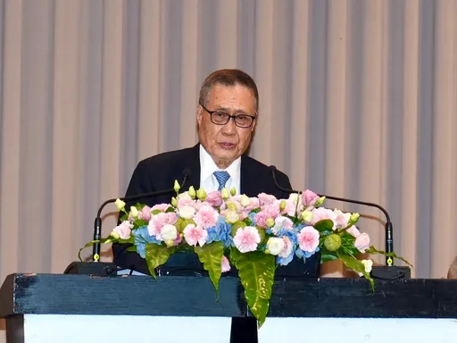 南亞2原因釋股南電近萬張　吳嘉昭：「小金雞」南亞科業績超好惜售