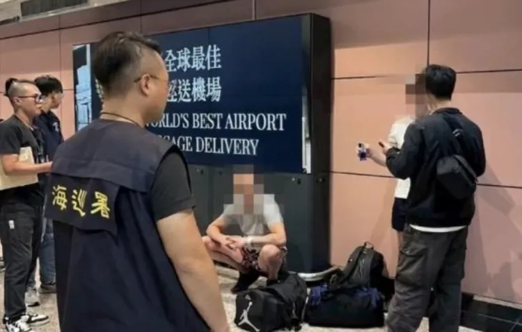 2名波蘭籍男子人體藏毒入境。翻攝畫面