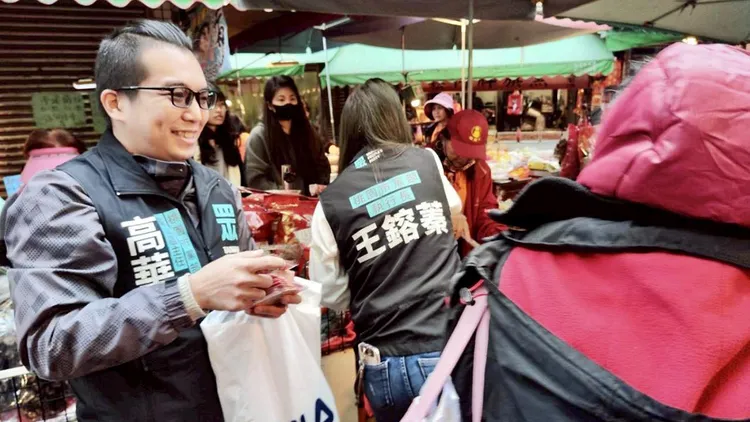 高華宏（左）。翻攝自高華宏臉書