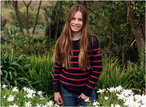 英王位第三順位小公主長大了！夏綠蒂11歲生日照曝光　粉絲驚呼：根本小威廉