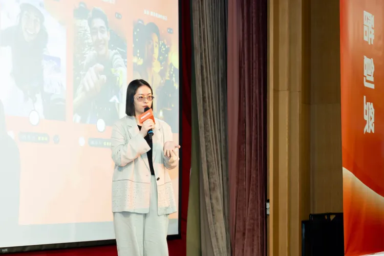 電商人妻表示很高興再次參加Klook酷創祭，明顯感受到Kreator在短影音創作上有很大的進步。業者提供