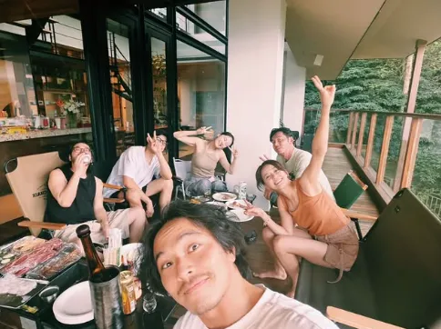 方志友與楊銘威傳婚變後，一起出席聚餐。翻攝陳意涵IG