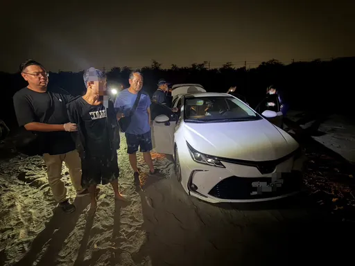 心裡有鬼！沒繫安全帶遇攔查落跑還撞警　落網一查竟是毒駕