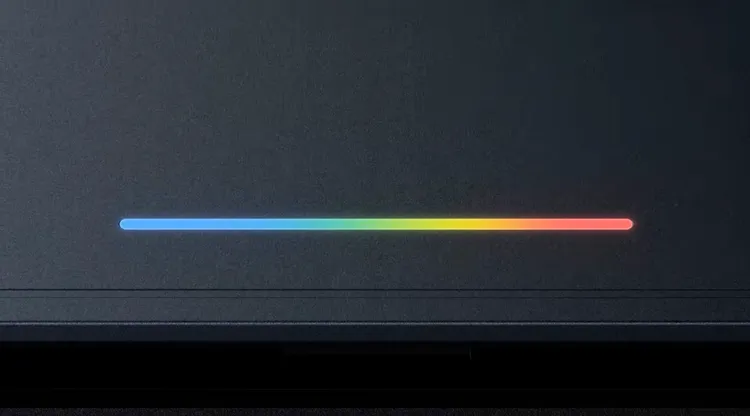 Googlebooks上將導入名為「Glowbar」的發光燈條設計，成為新機外觀辨識重點之一。Google官網