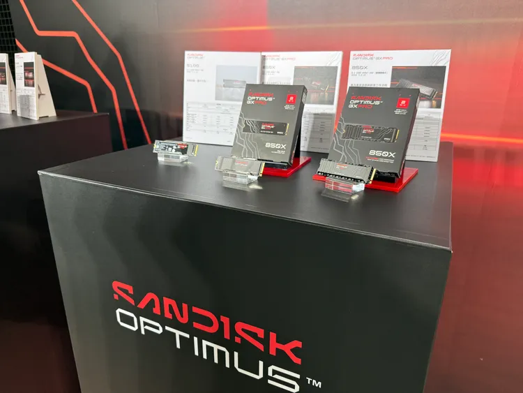 SANDISK Optimus 內接式儲存解決方案。呂承哲攝
