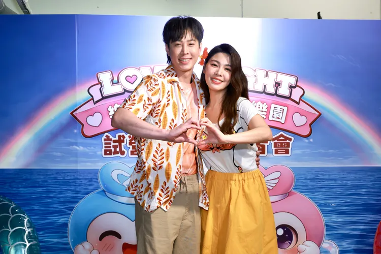 白家綺（右）和老公吳東諺有４個寶貝，很重視小孩的需求。資料照、民視提供