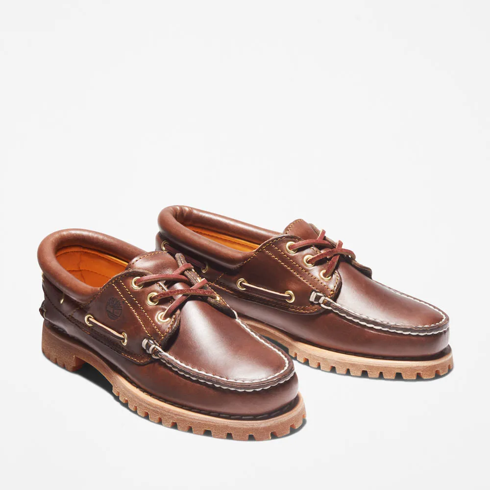 Timberland女款棕色經典三孔帆船鞋，5900元。品牌提供