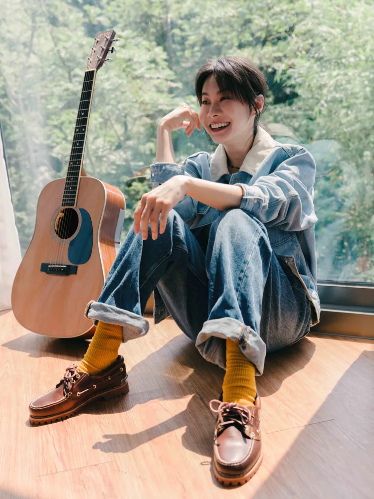 台語歌后鄭宜農與Timberland展開全新企劃。品牌提供