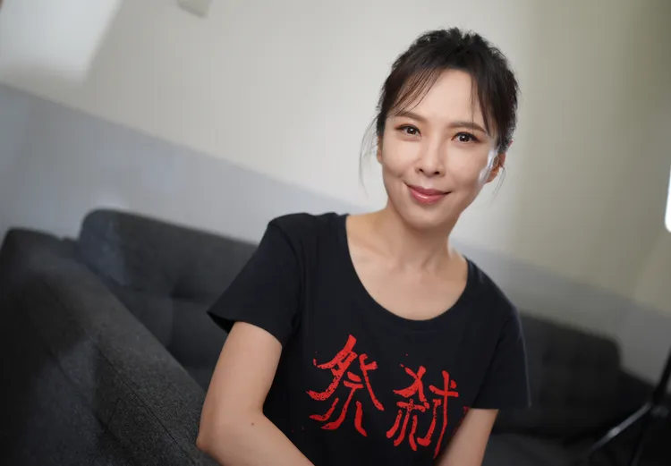 天心和老公感情甜蜜。攝影中心攝