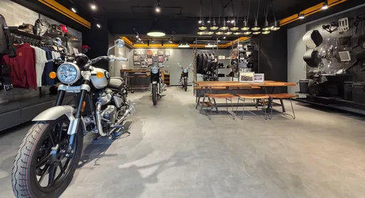 百年品牌插旗台北核心　Royal Enfield旗艦店開幕、Meteor 350新色同步亮相
