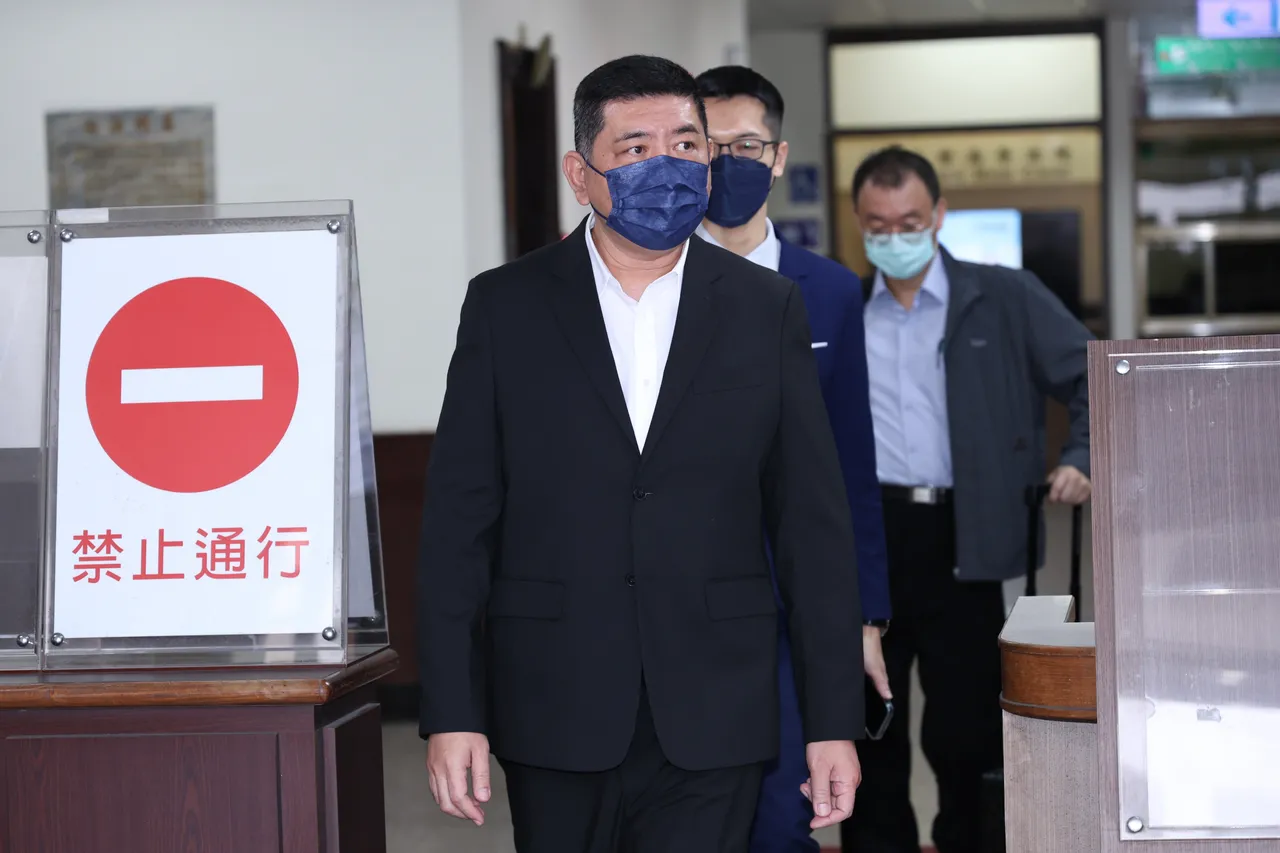 判決幕後｜NONO遭控性侵猥褻粉絲、按摩女一審無罪　法官曝原因