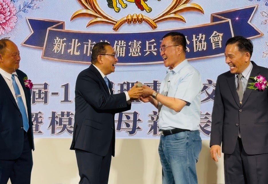 同台出席後憲活動 侯友宜「交棒」李四川:真正踏實為新北的人