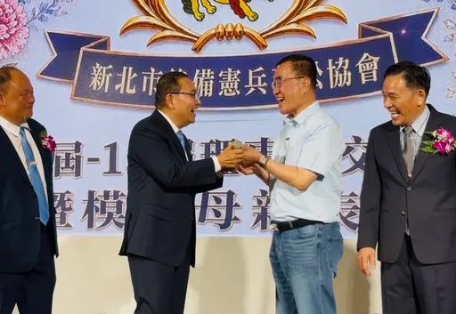 同台出席後憲活動　侯友宜「交棒」李四川：真正踏實為新北的人