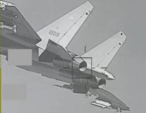 共軍聯合戰備警巡　國軍曝殲-16機高清監偵畫面