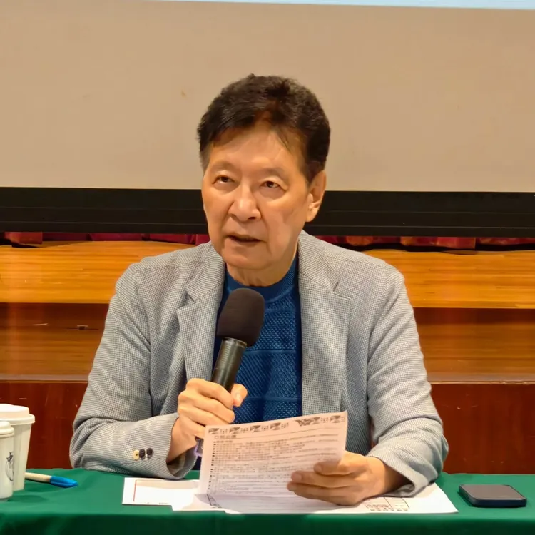 趙少康強調，中華民國早就是主權獨立國家，比中華人民共和國還早了39年。趙少康臉書