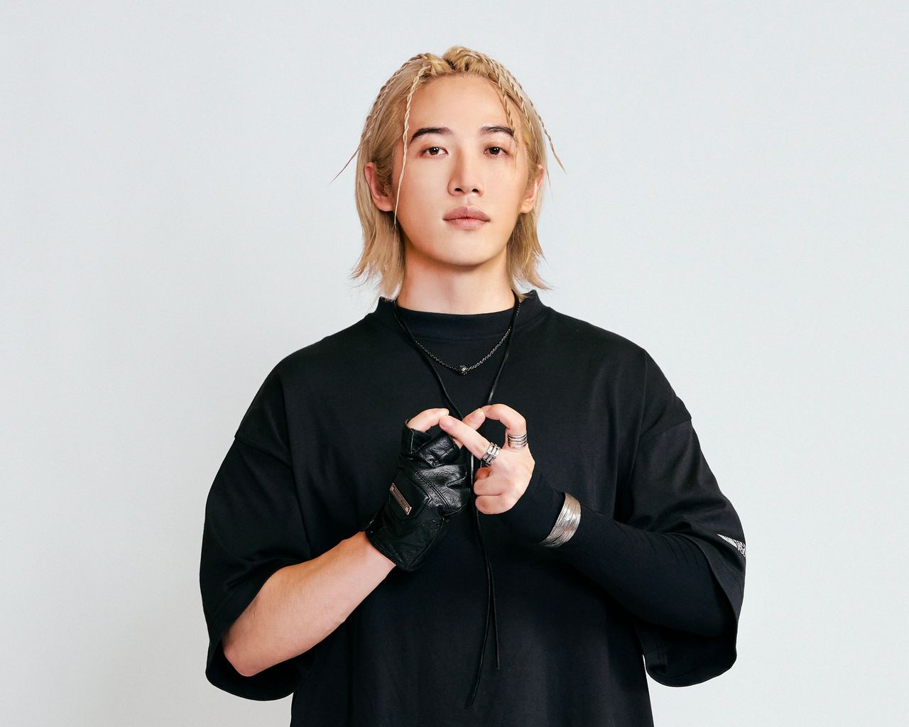 最怕rapper唱情歌!熊仔合體正妹老婆放閃 贈「宇宙送的哏」給愛女