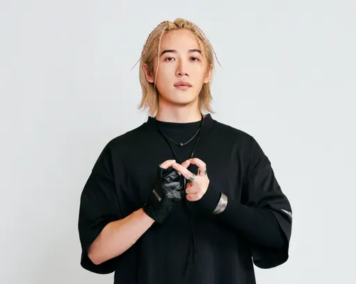 最怕rapper唱情歌！熊仔合體正妹老婆放閃　贈「宇宙送的哏」給愛女