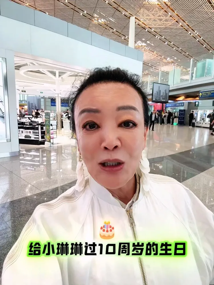 張蘭來台北幫大S兒子箖箖過生日。翻攝張蘭微博