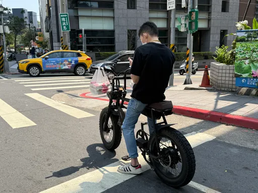 微電車成青少年「移動凶器」？ 地方助推普及率卻讓死傷暴增