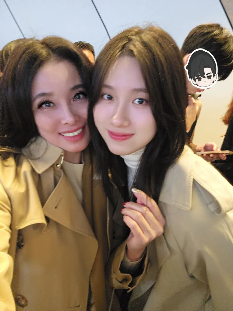 呂文婉女兒Mareen順利考上律師，近日更用人生第一份薪水請媽媽吃母親節大餐。翻攝《呂文婉get in TOUCH﻿》粉專