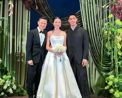 這婚禮太狂了！張學友坐主桌　合體凍齡港姐為新人合唱