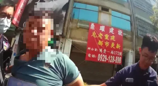 高雄警騎車未禮讓行人被攔！爆走車壓同僚腳　2罪上身記大過列汰除