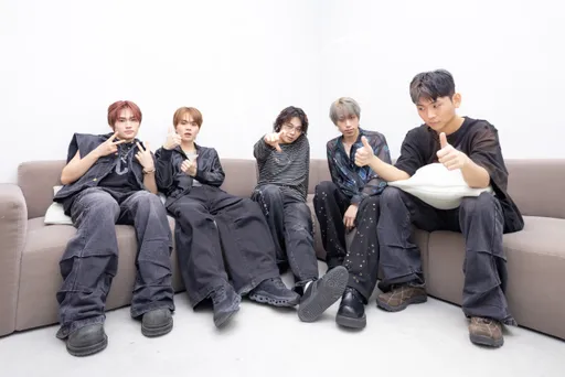 can't be blue來台操肌被爆「會脫」！新歌全說了合作Stray Kids