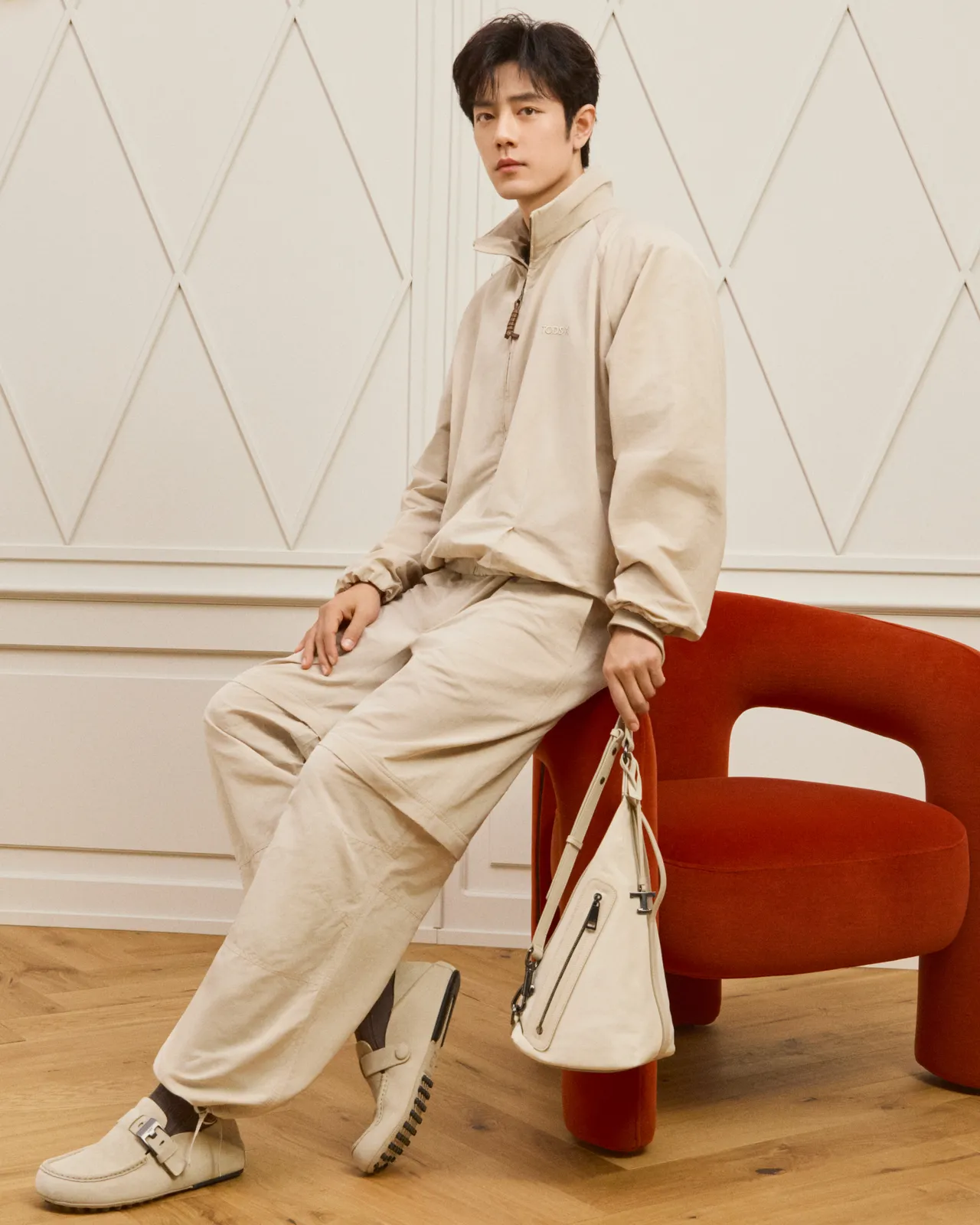 TOD’S·X聯名系列延續品牌既有的義式低調美學。品牌提供