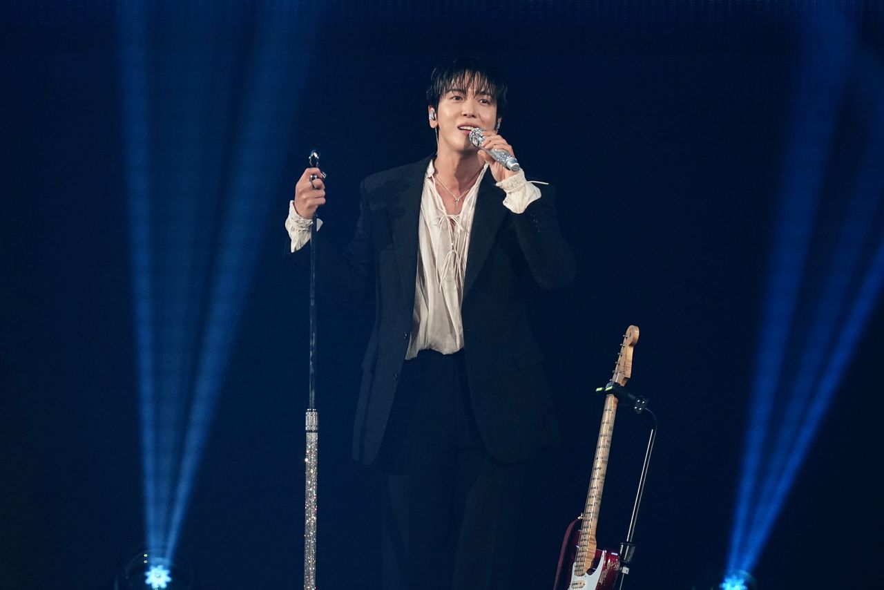 鄭容和空拋麥帥翻了 CNBLUE神曲前奏一下全場嗨到失控
